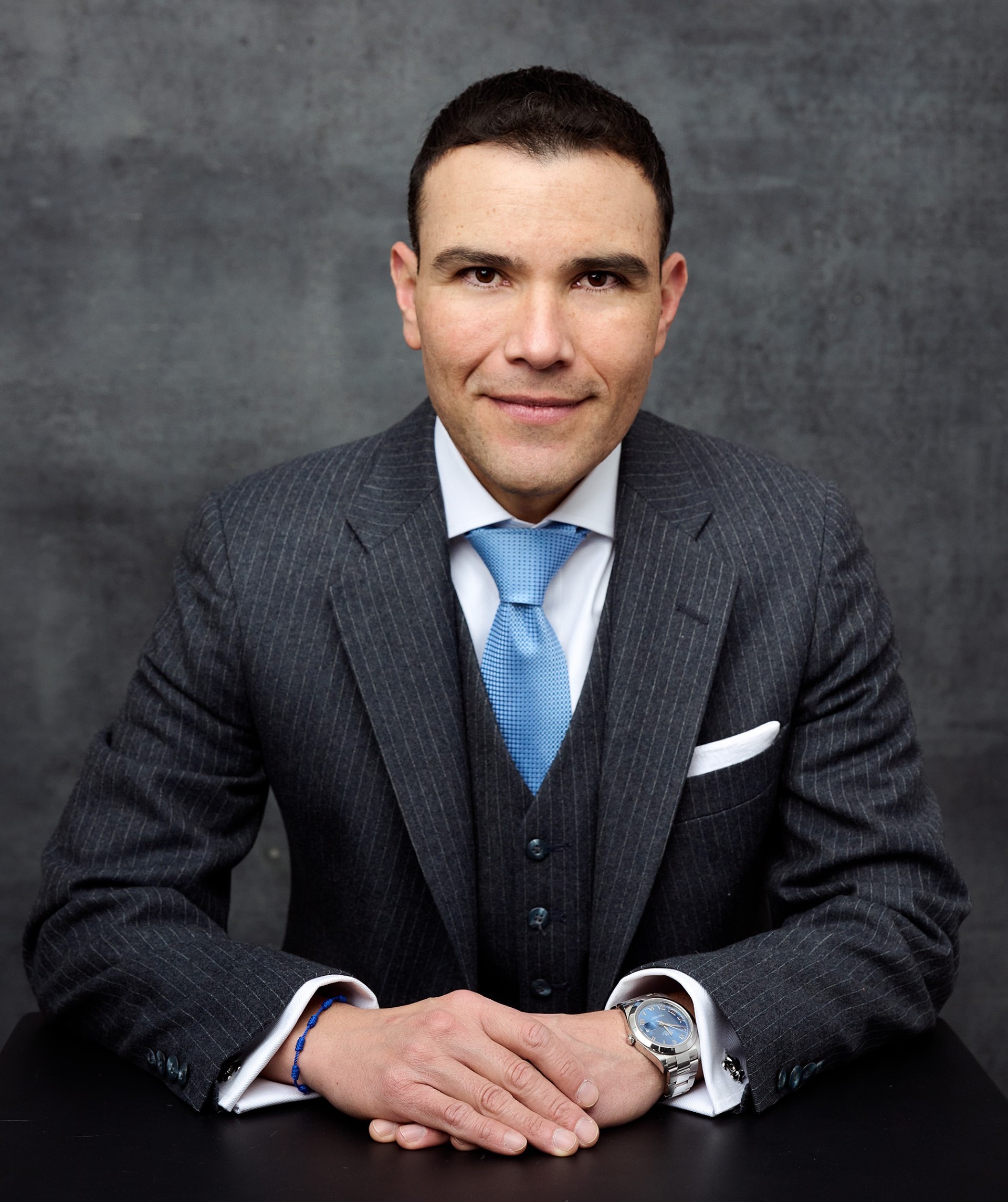 Ezequiel Vasquez — The Amplified Professional